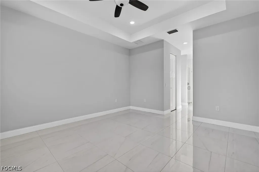 1715 SW 3rd Street Cape Coral FL 33991