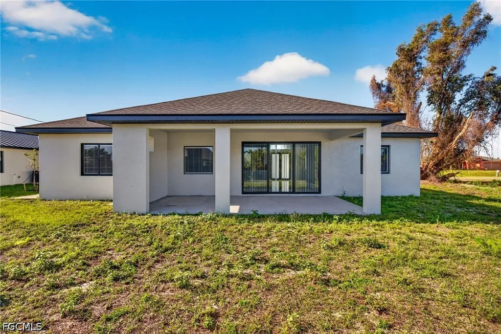 1715 SW 3rd Street Cape Coral FL 33991