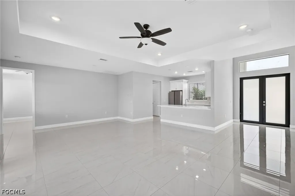 1715 SW 3rd Street Cape Coral FL 33991