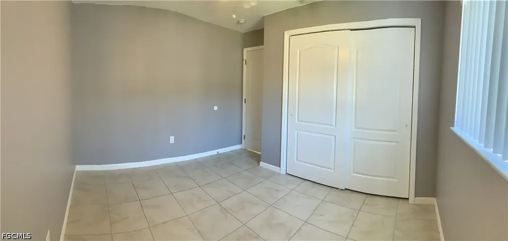 1242 SE 24th Avenue Cape Coral FL 33990