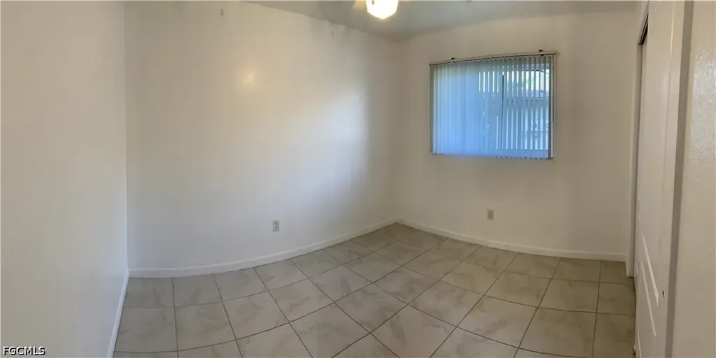 1242 SE 24th Avenue Cape Coral FL 33990