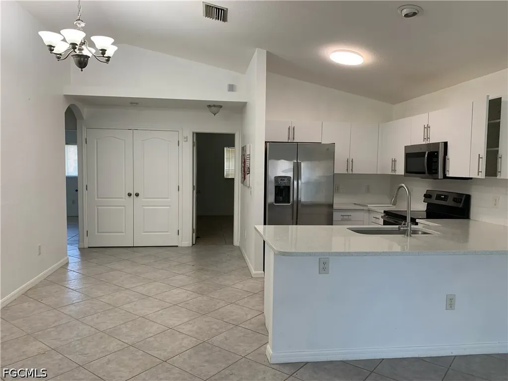 1242 SE 24th Avenue Cape Coral FL 33990