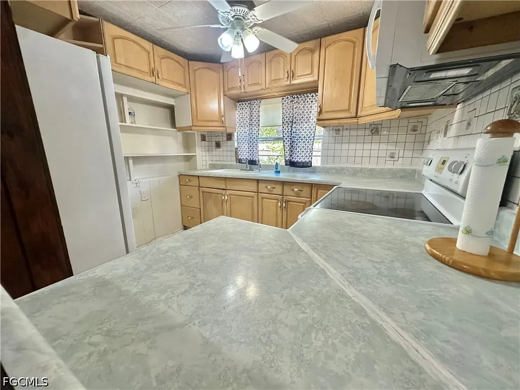 4428 Bessie Avenue Fort Myers FL 33905