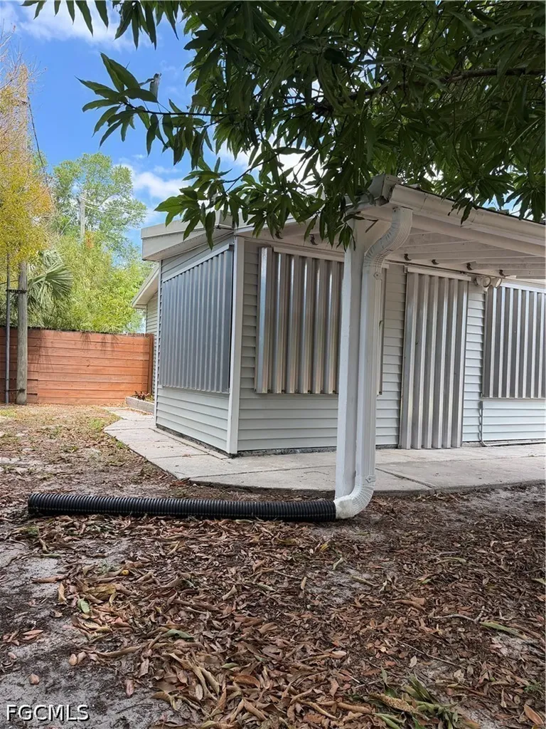 7386 Pine Drive Fort Myers FL 33967