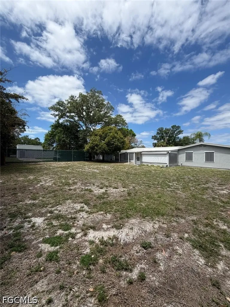 7386 Pine Drive Fort Myers FL 33967