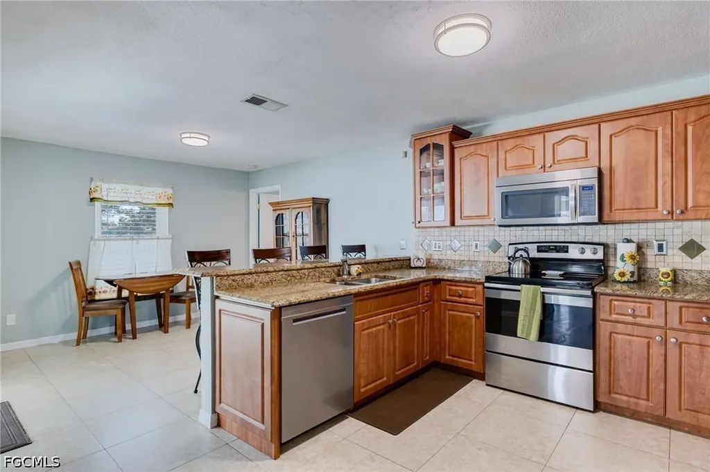 321 Santa Barbara Boulevard Cape Coral FL 33991