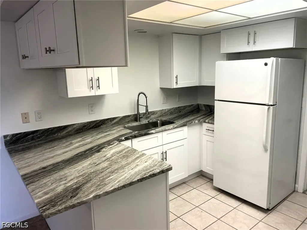104 SE 16th Place Cape Coral FL 33990