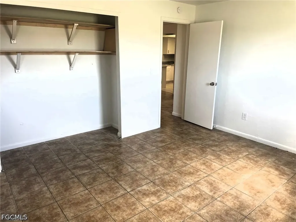 104 SE 16th Place Cape Coral FL 33990