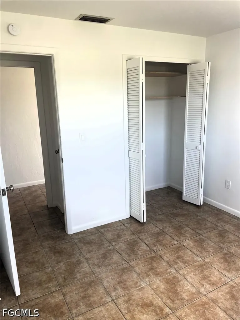 104 SE 16th Place Cape Coral FL 33990