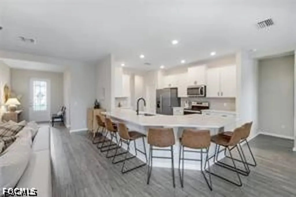 602 SE 22nd Terrace Cape Coral FL 33990