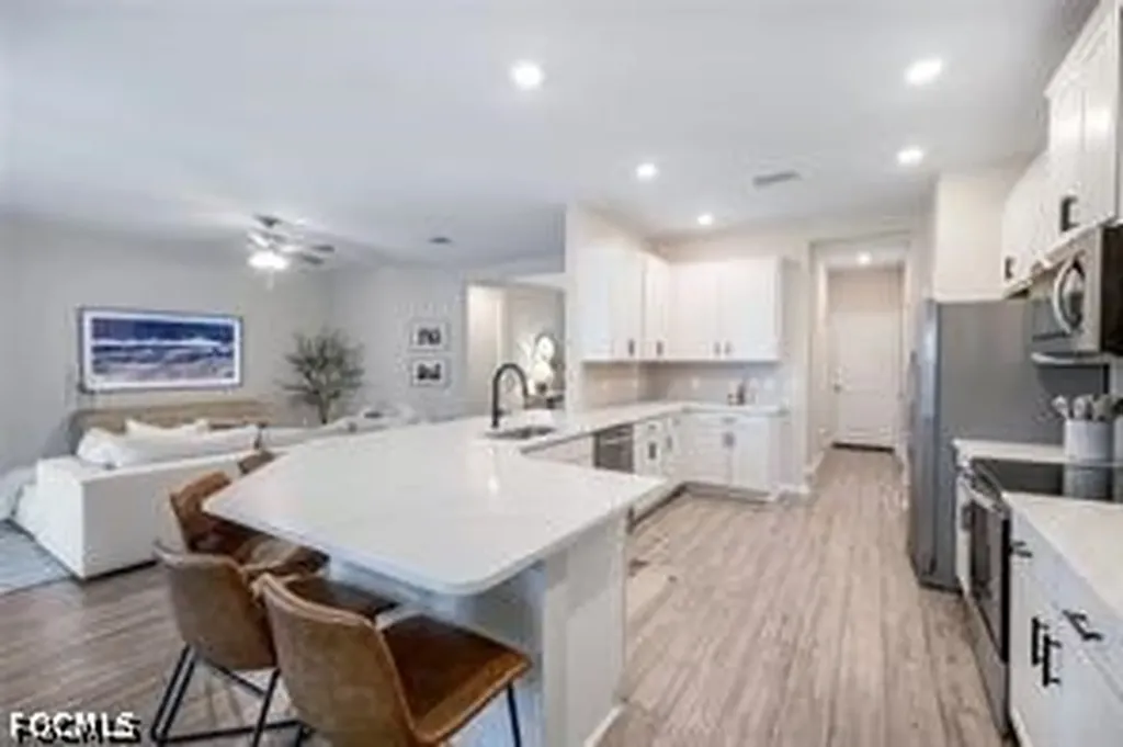 602 SE 22nd Terrace Cape Coral FL 33990