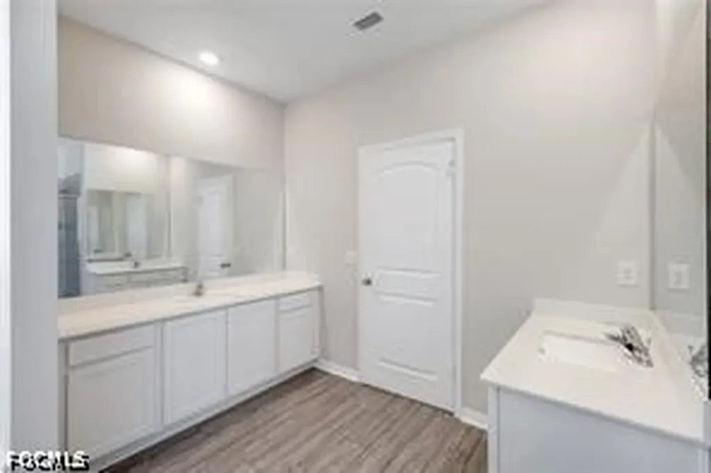 602 SE 22nd Terrace Cape Coral FL 33990