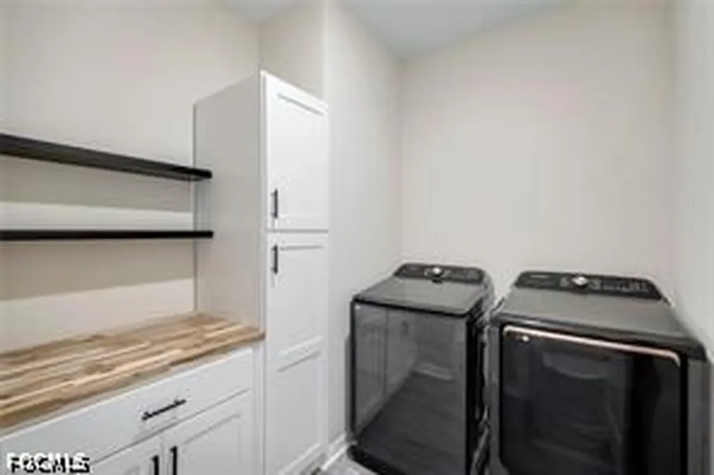 602 SE 22nd Terrace Cape Coral FL 33990