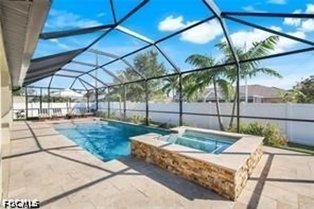 602 SE 22nd Terrace Cape Coral FL 33990