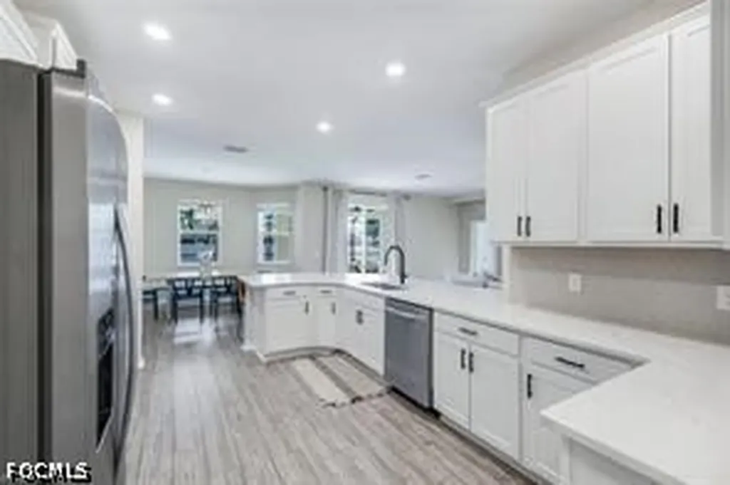 602 SE 22nd Terrace Cape Coral FL 33990