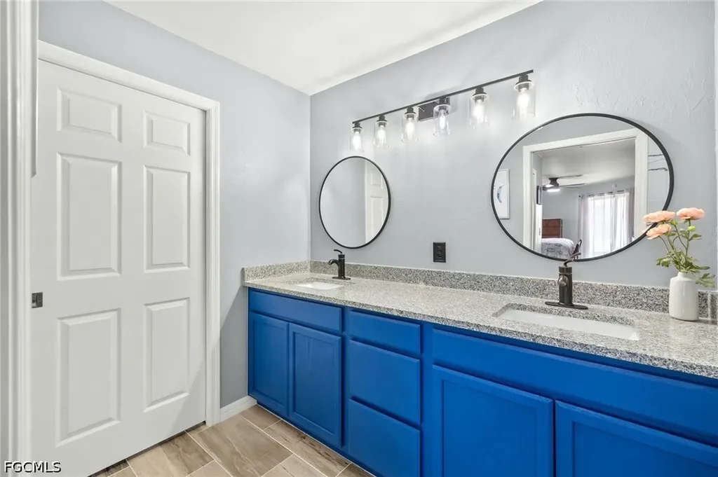 309 NE 30th Terrace Cape Coral FL 33909