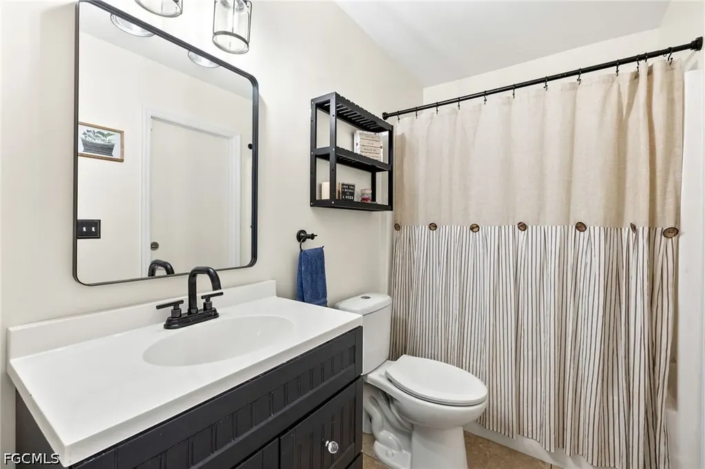 309 NE 30th Terrace Cape Coral FL 33909