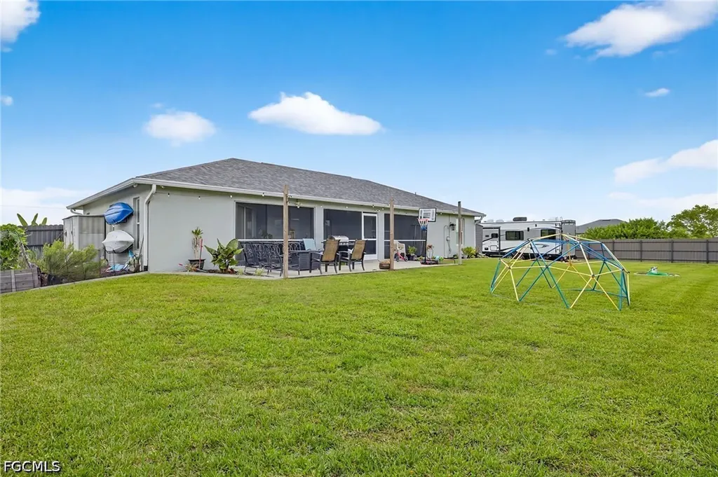 309 NE 30th Terrace Cape Coral FL 33909