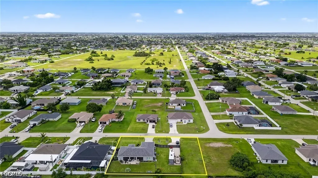 309 NE 30th Terrace Cape Coral FL 33909