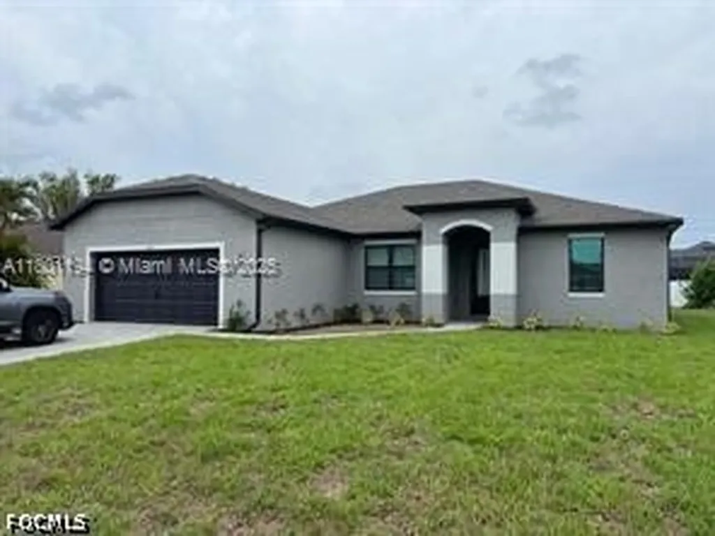 209 SE 26th Terrace Cape Coral FL 33904