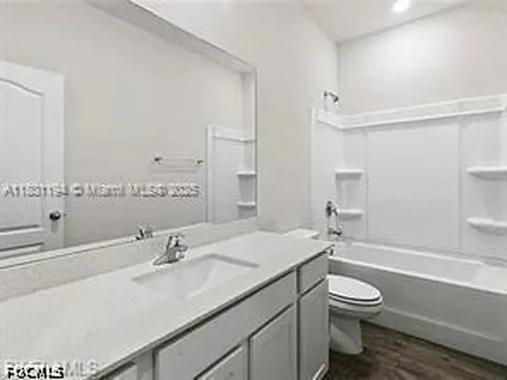 209 SE 26th Terrace Cape Coral FL 33904