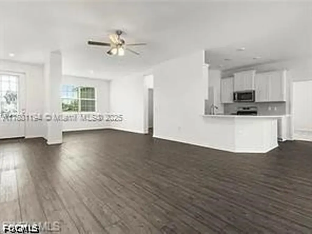 209 SE 26th Terrace Cape Coral FL 33904