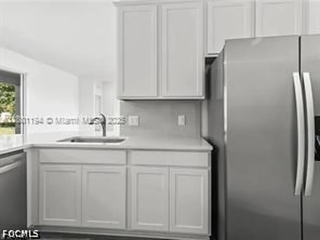 209 SE 26th Terrace Cape Coral FL 33904
