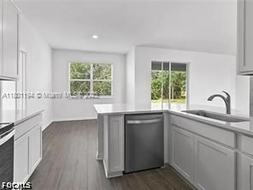 209 SE 26th Terrace Cape Coral FL 33904