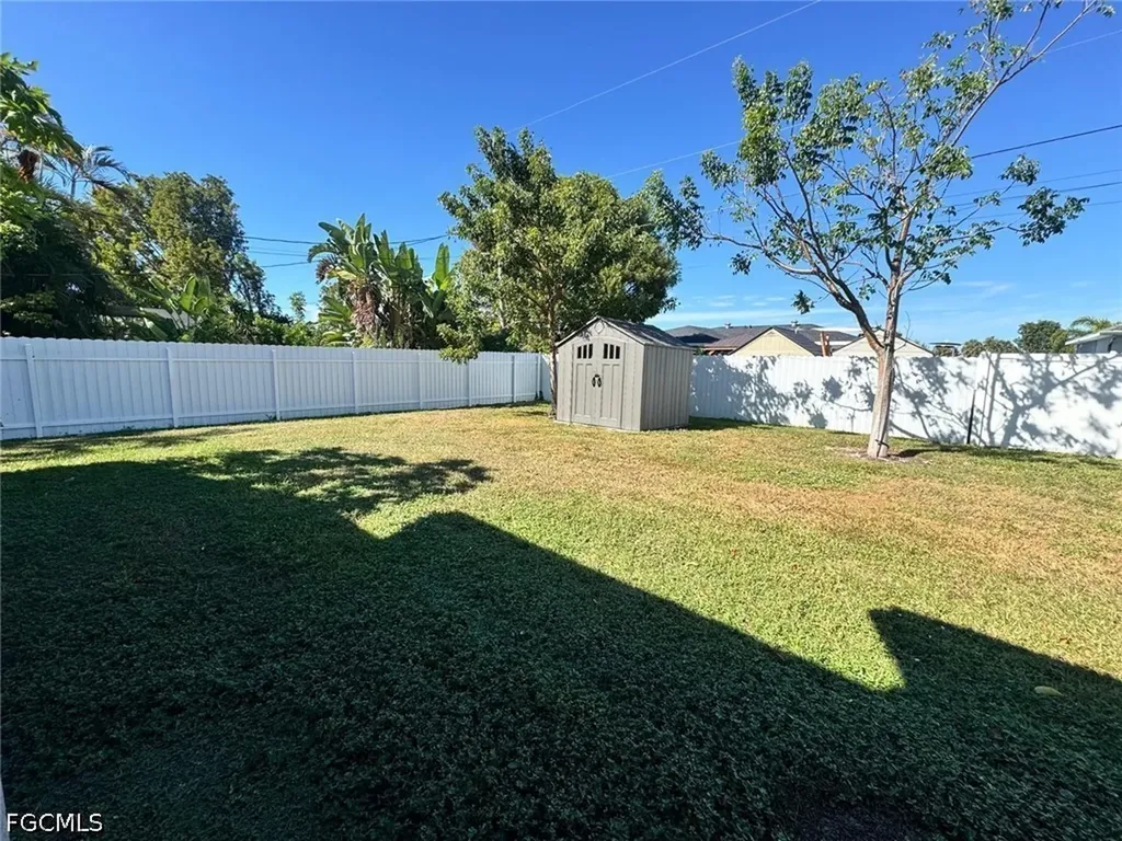 209 SE 26th Terrace Cape Coral FL 33904