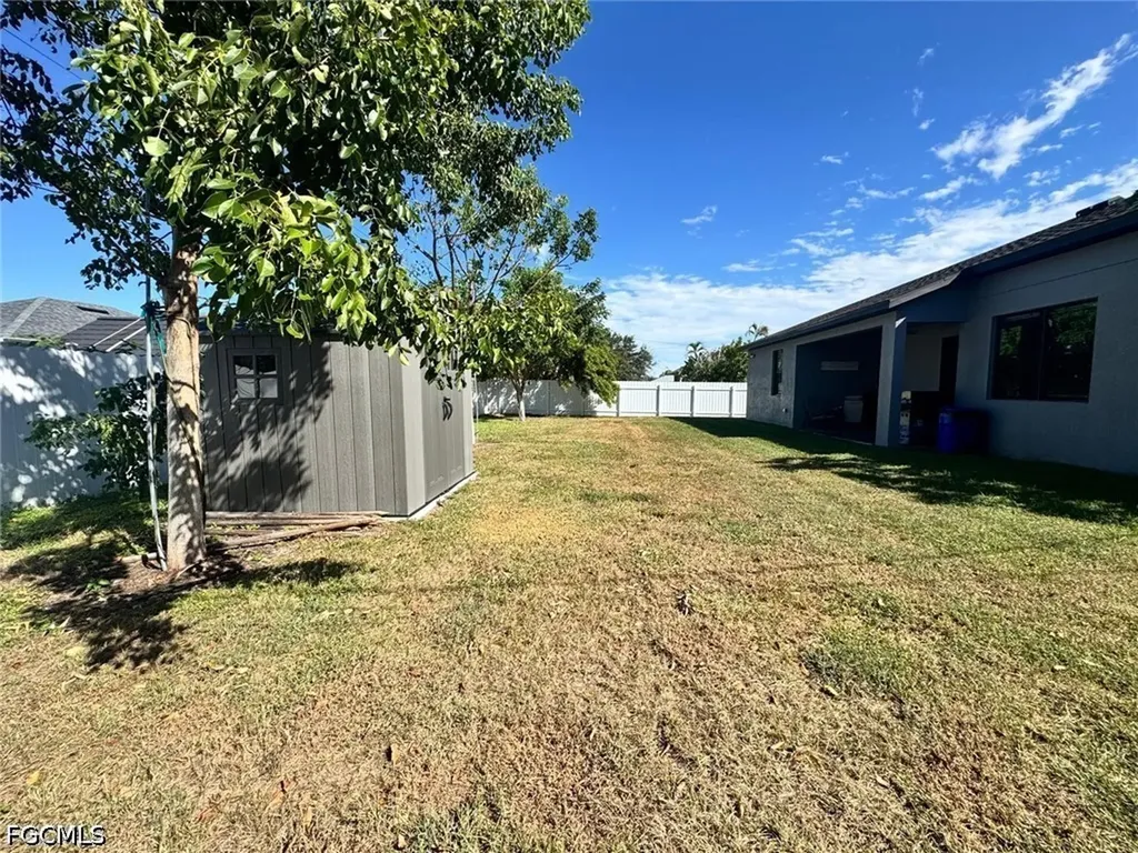 209 SE 26th Terrace Cape Coral FL 33904