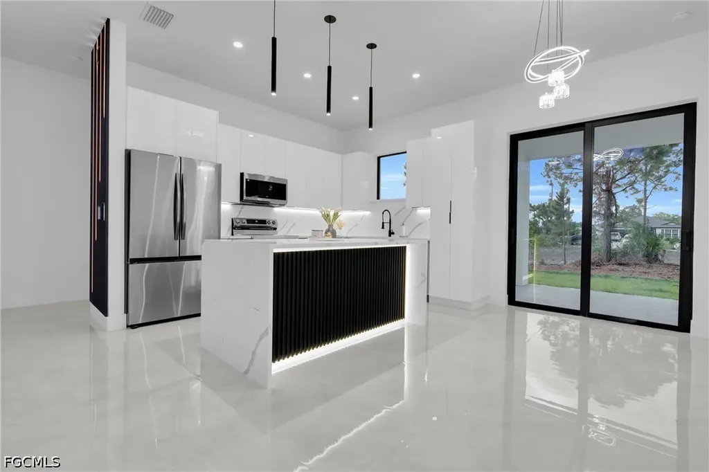 3406 29th Street SW Lehigh Acres FL 33976