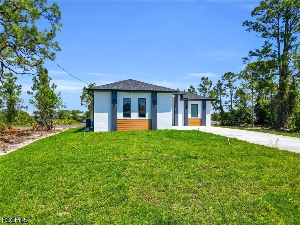 3406 29th Street SW Lehigh Acres FL 33976