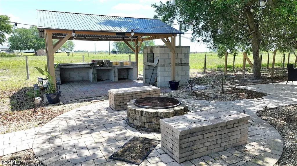 7655 17th Place Labelle FL 33935