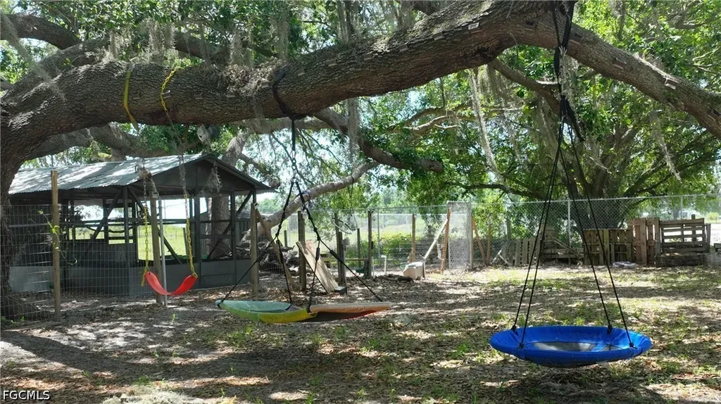 7655 17th Place Labelle FL 33935