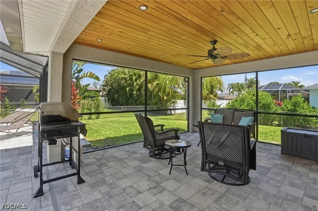 2103 SW 30th Terrace Cape Coral FL 33914