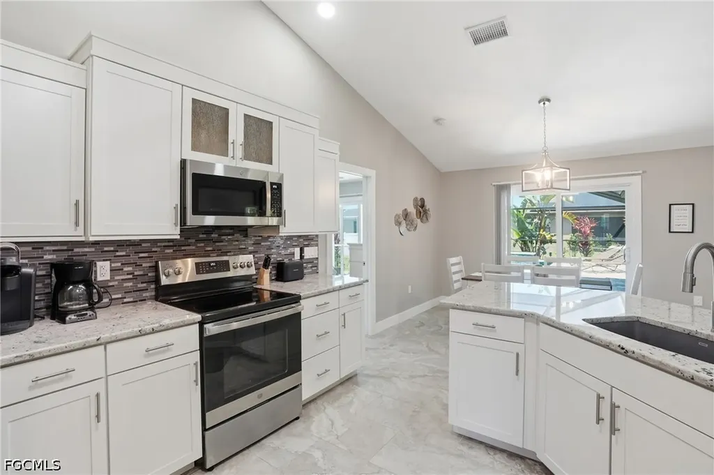 2103 SW 30th Terrace Cape Coral FL 33914