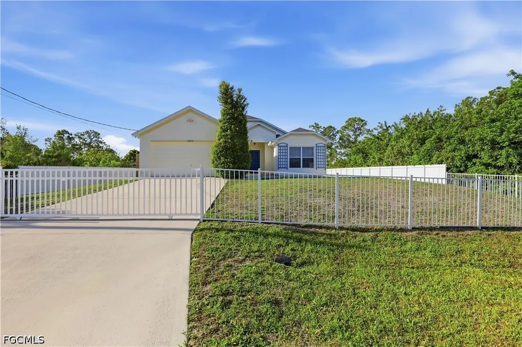 3005 41st Street W Lehigh Acres FL 33971