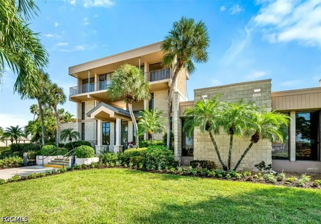 1580 Pine Valley Drive Fort Myers FL 33907