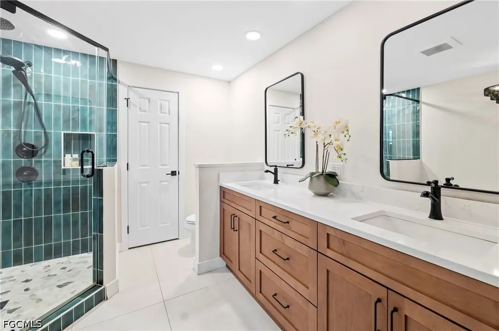 1513 Manchester Boulevard Fort Myers FL 33919
