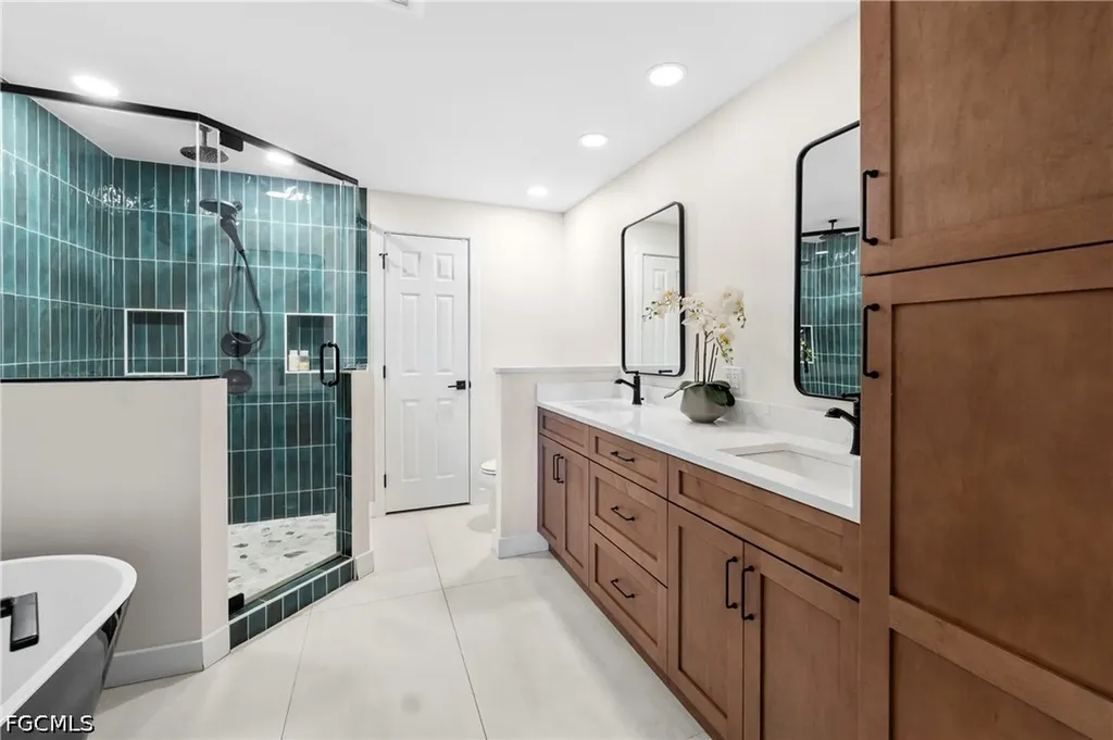 1513 Manchester Boulevard Fort Myers FL 33919