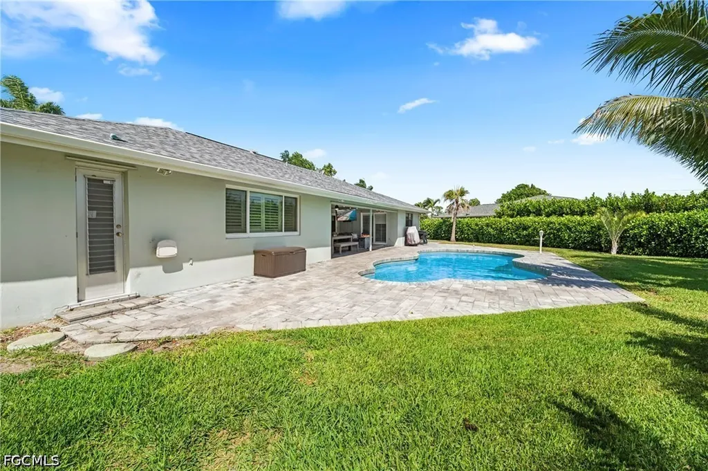 1513 Manchester Boulevard Fort Myers FL 33919