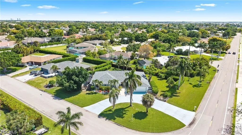 1513 Manchester Boulevard Fort Myers FL 33919
