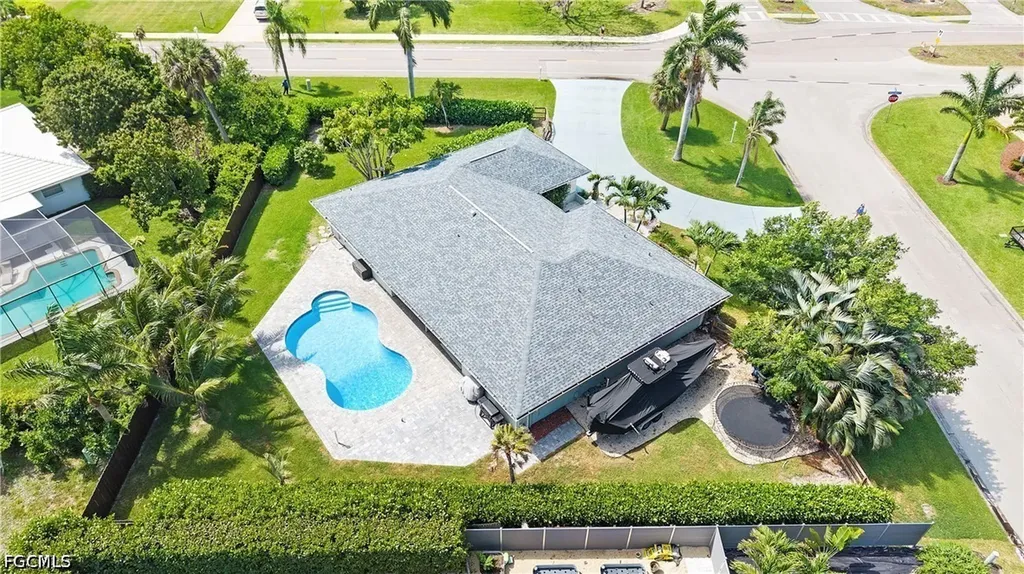 1513 Manchester Boulevard Fort Myers FL 33919