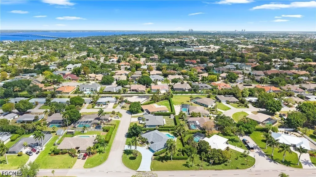 1513 Manchester Boulevard Fort Myers FL 33919