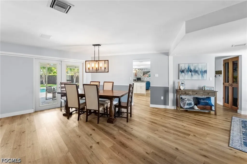 1513 Manchester Boulevard Fort Myers FL 33919