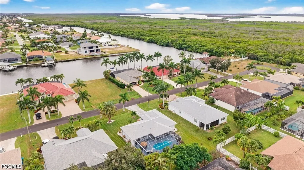 2919 SW 25th Street Cape Coral FL 33914