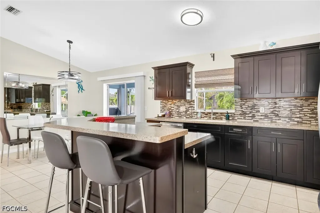 2919 SW 25th Street Cape Coral FL 33914