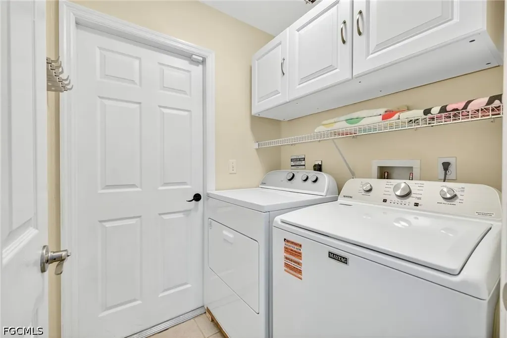 2919 SW 25th Street Cape Coral FL 33914