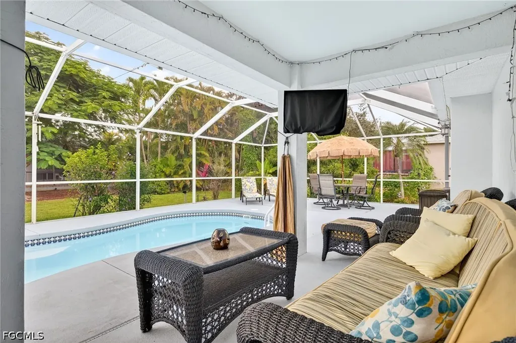 2919 SW 25th Street Cape Coral FL 33914