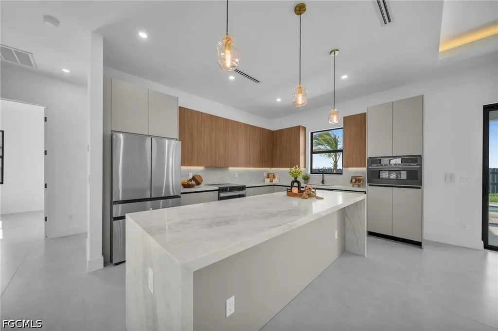 1055 Embers Parkway W Cape Coral FL 33993